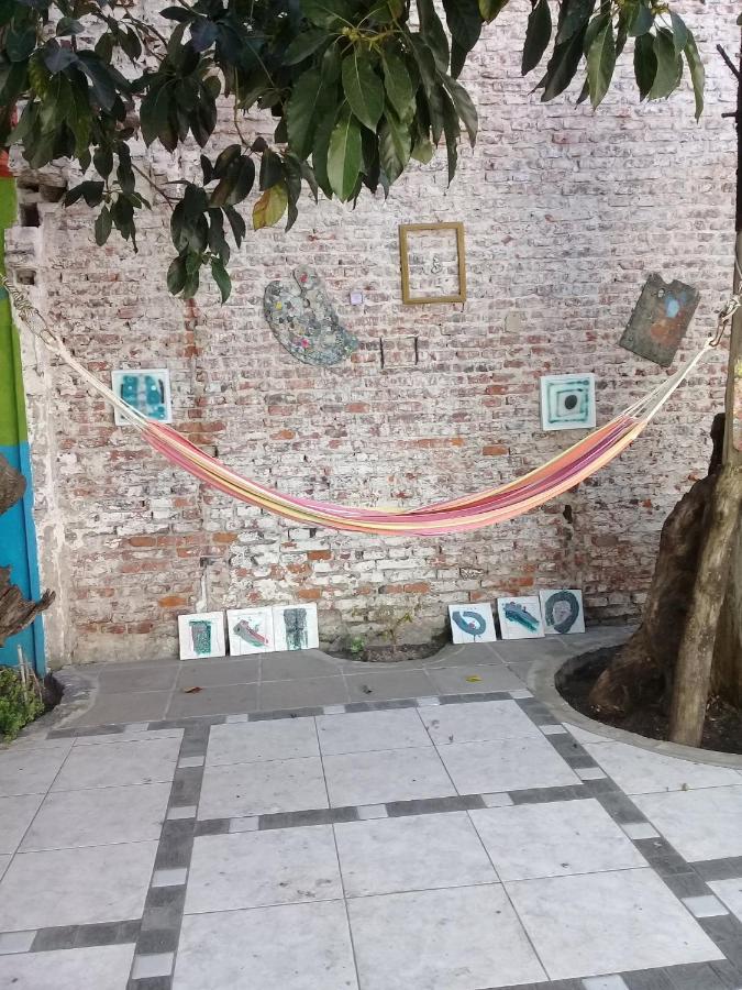 La Casa De Los Murales Avellaneda  Exteriör bild
